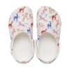 Classic Clog con stampa a personaggi K “Bianco Rosso Blu”