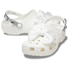 Classic Clogs in esclusiva ASOS “White”