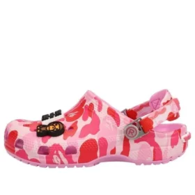 Crocs x A Bathing Ape Zoccolo “Carnation”