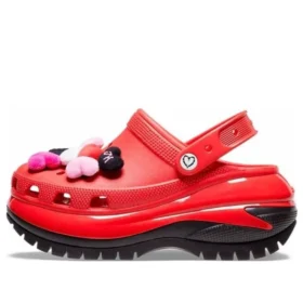 Crocs x Karol G Metal Hearts Classic Zoccoli