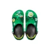Crocs x Ron English All-Terrain Zoccolo “Area 54 Green Galaxy”