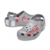 Sandali unisex grigi da tempo libero e sportivi con scarpe basse Coca-Cola x Crocs Crossover Light X Outdoor