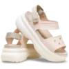 Sandalo Soho Shimmer con cinturino a Y Sandalo Soho Shimmer con cinturino a Y