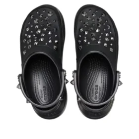 Zoccoli Bae con borchie “Black”